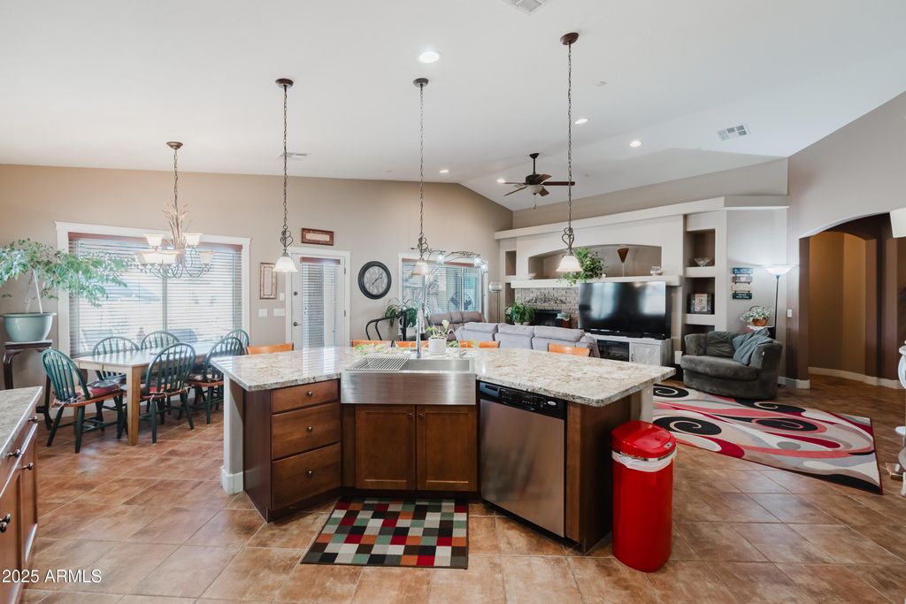 Photo of 1944 N Loretta Place, Casa Grande, AZ 85122 (MLS # 6905108)