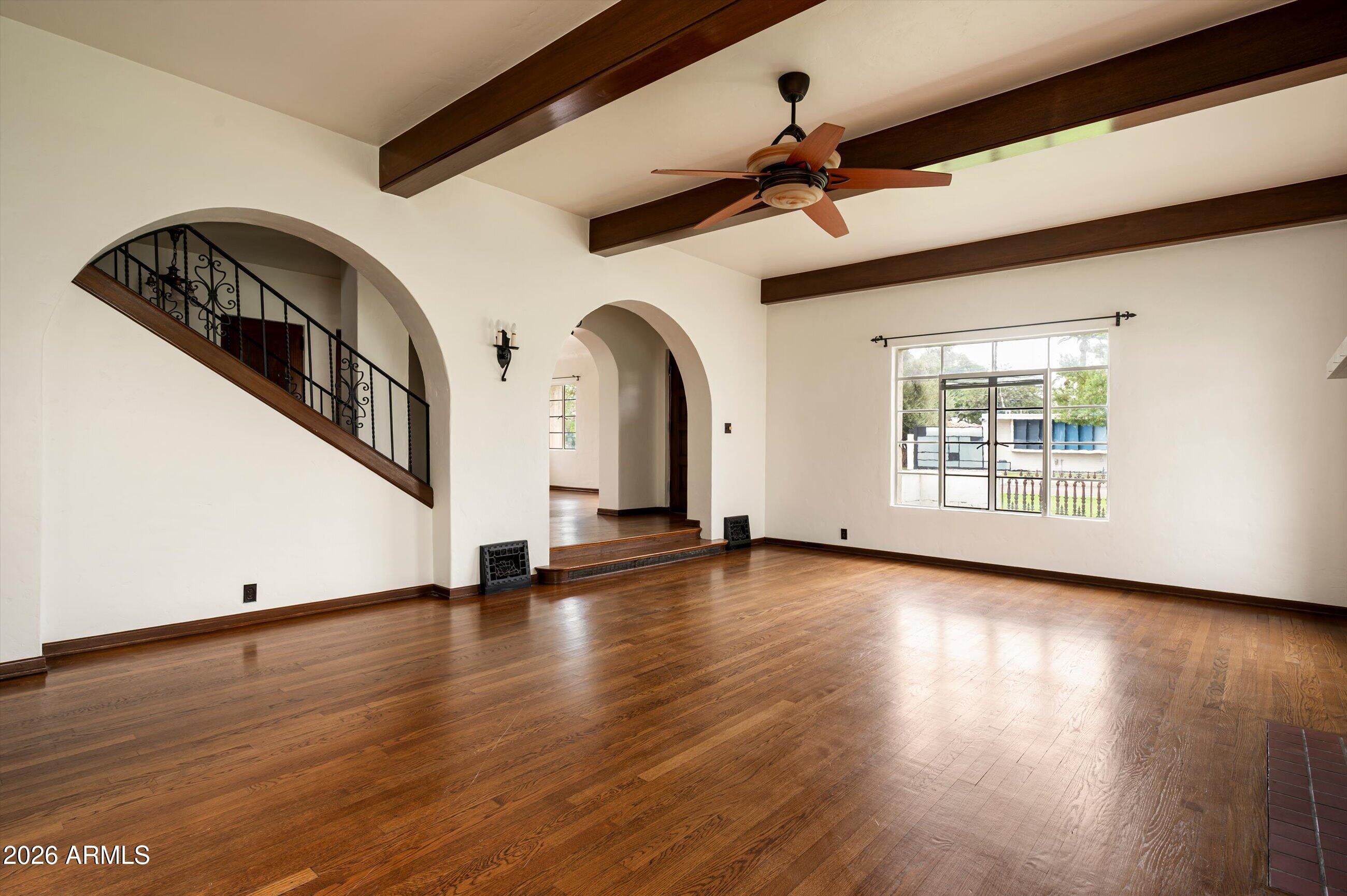 2218 ENCANTO Drive NE