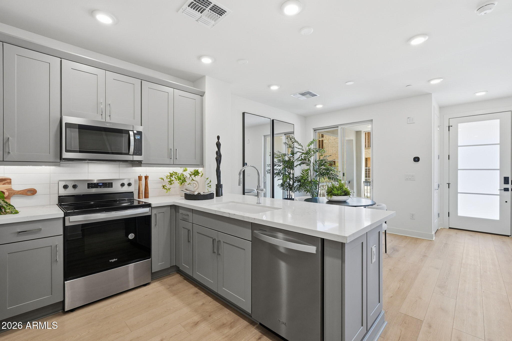 2121 W SONORAN DESERT Drive 156
