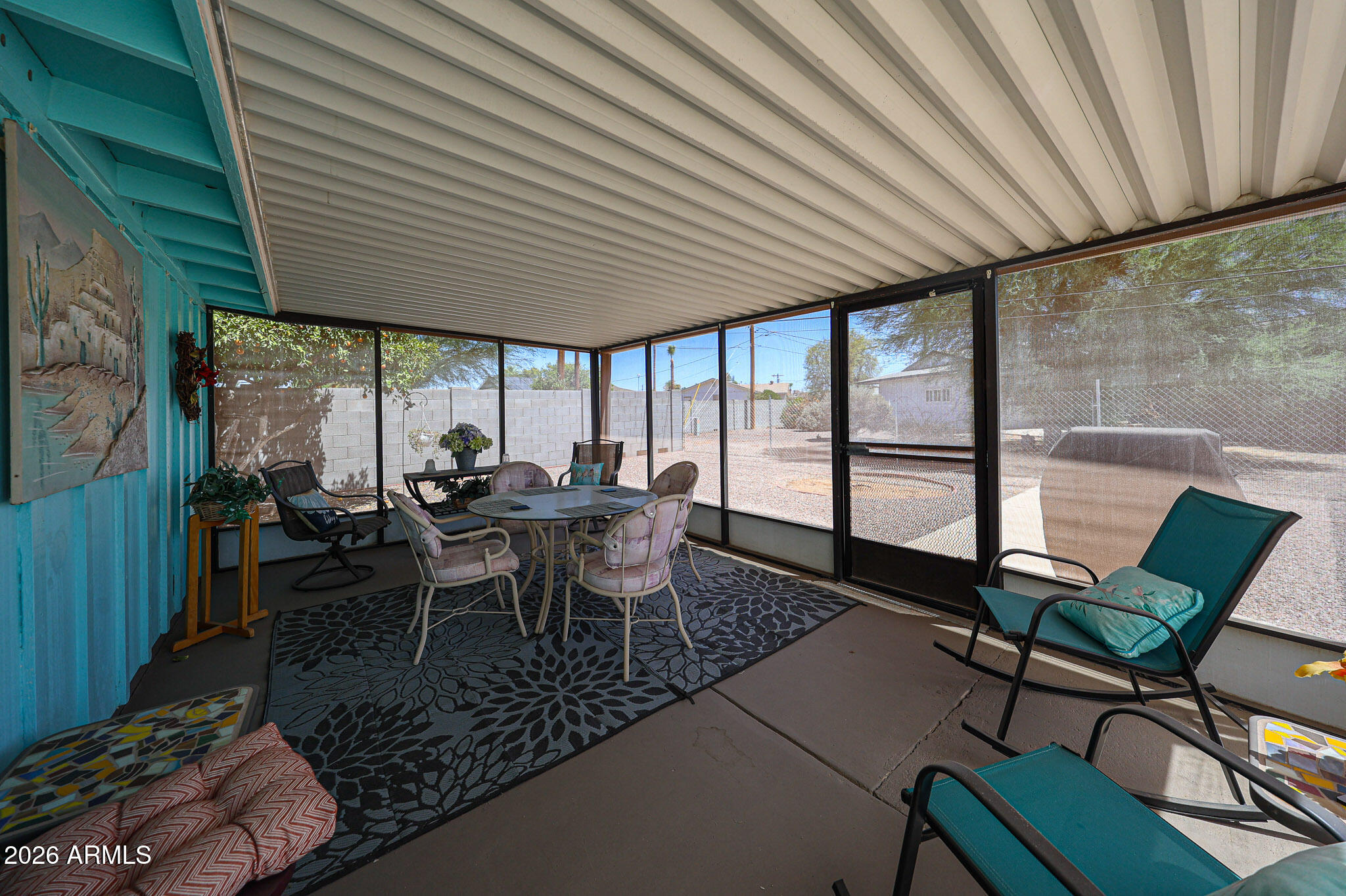 11621 N DESERT HILLS Drive W