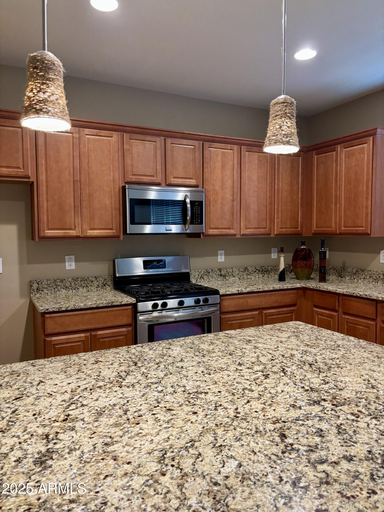 9340 W OREGON Avenue