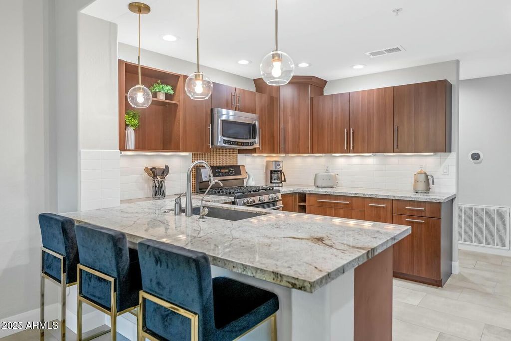 Photo of 20121 N 76th Street #1019, Scottsdale, AZ 85255 (MLS # 6992857)