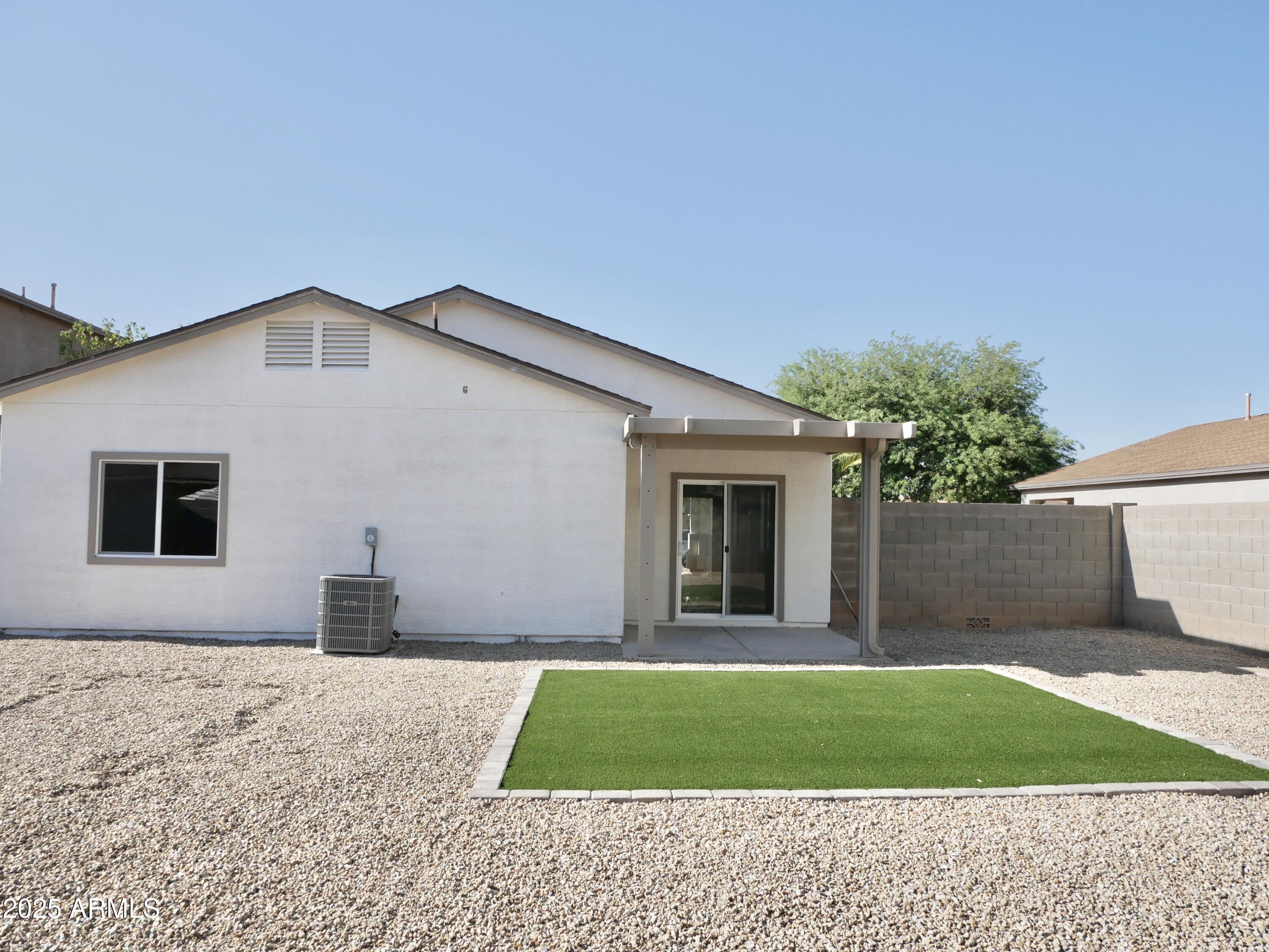 Homes 3 1187 E COWBOY COVE Trail