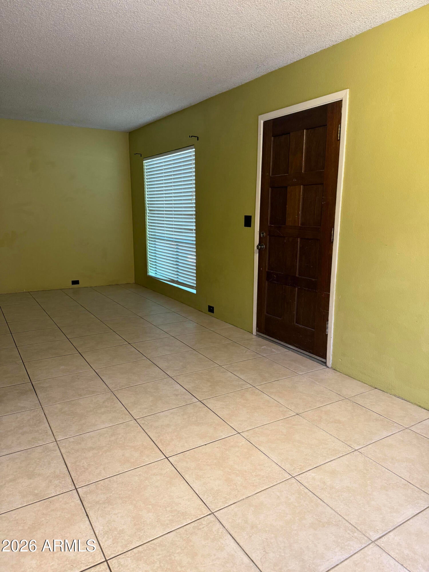 10407 N 11th Place 3