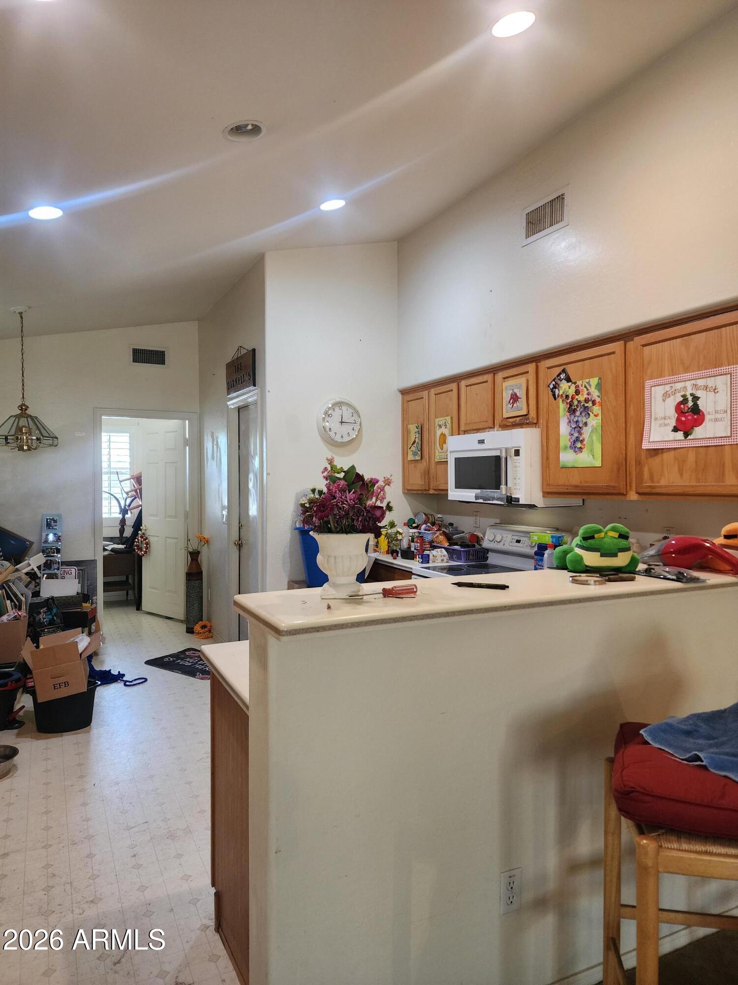 10376 W TONOPAH Drive
