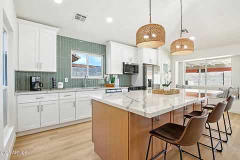 7204 W MCRAE Way Glendale AZ 85308