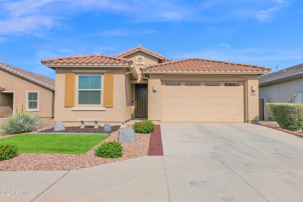 Photo of 432 W Tamarack Drive, San Tan Valley, AZ 85140 (MLS # 6983907)