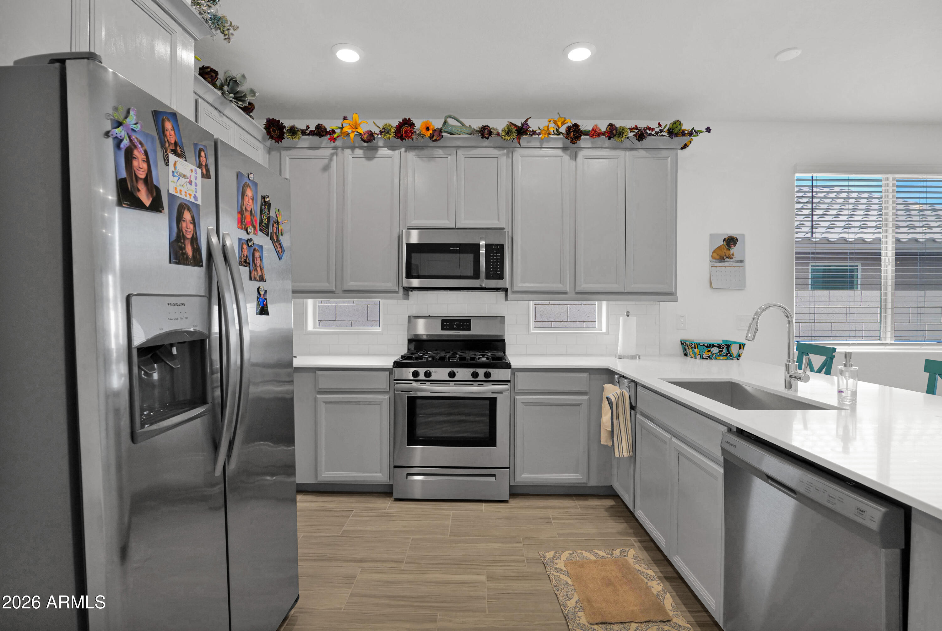 432 W TAMARACK Drive