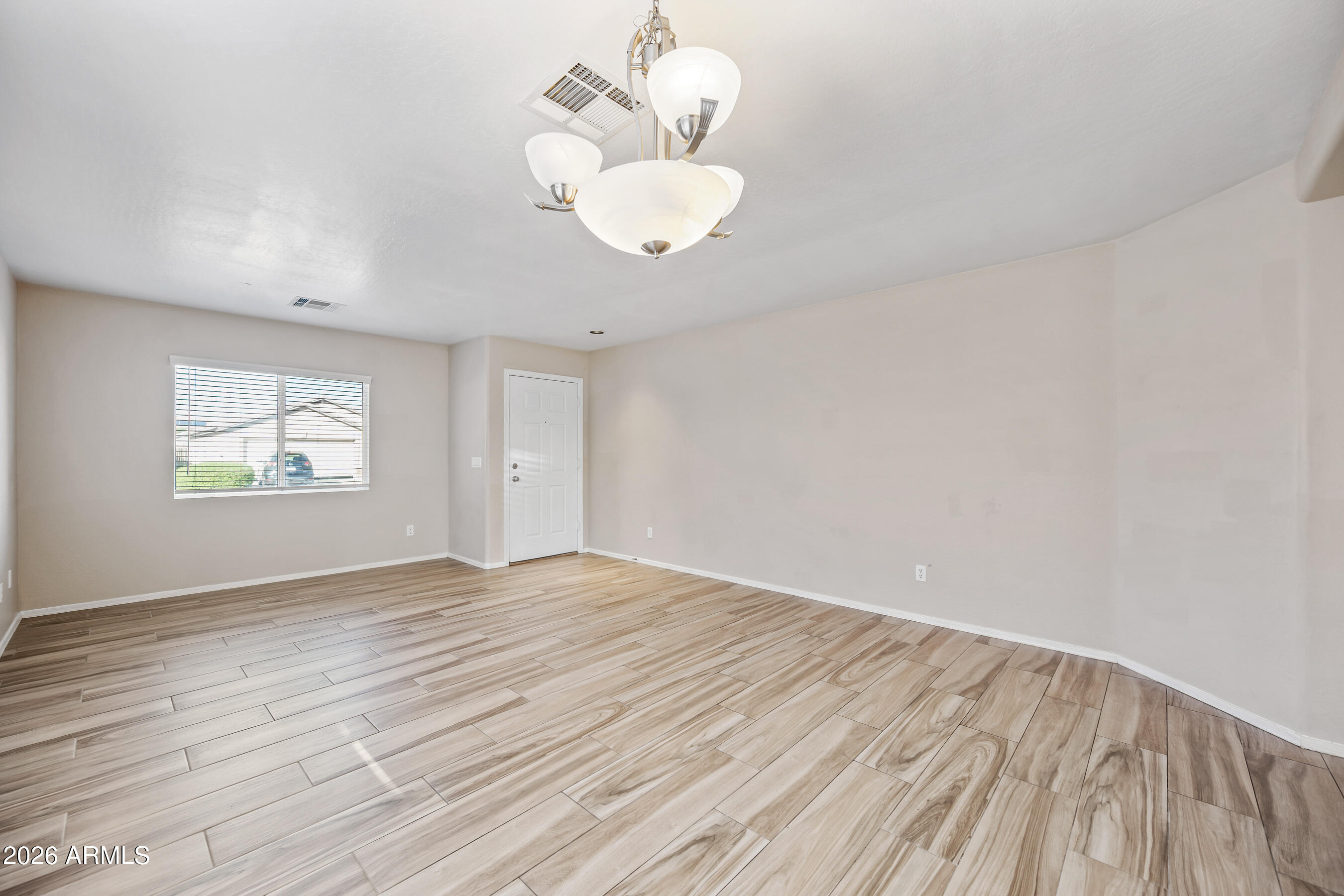 11579 W OGLESBY Avenue