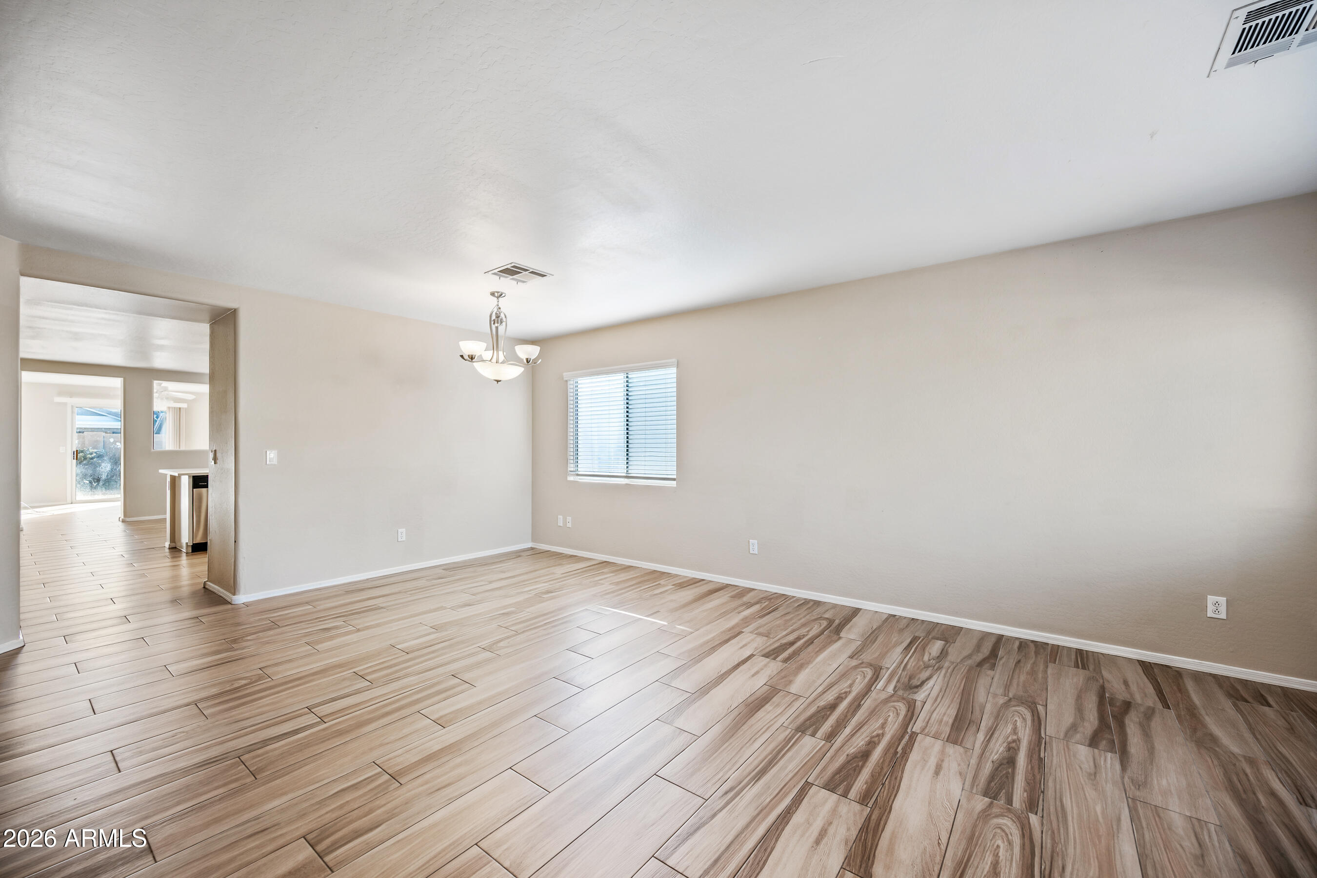 11579 W OGLESBY Avenue