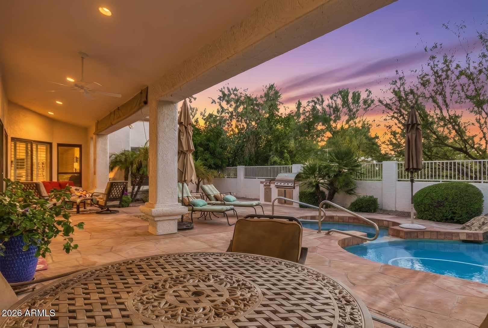 10907 E BELLA VISTA Drive