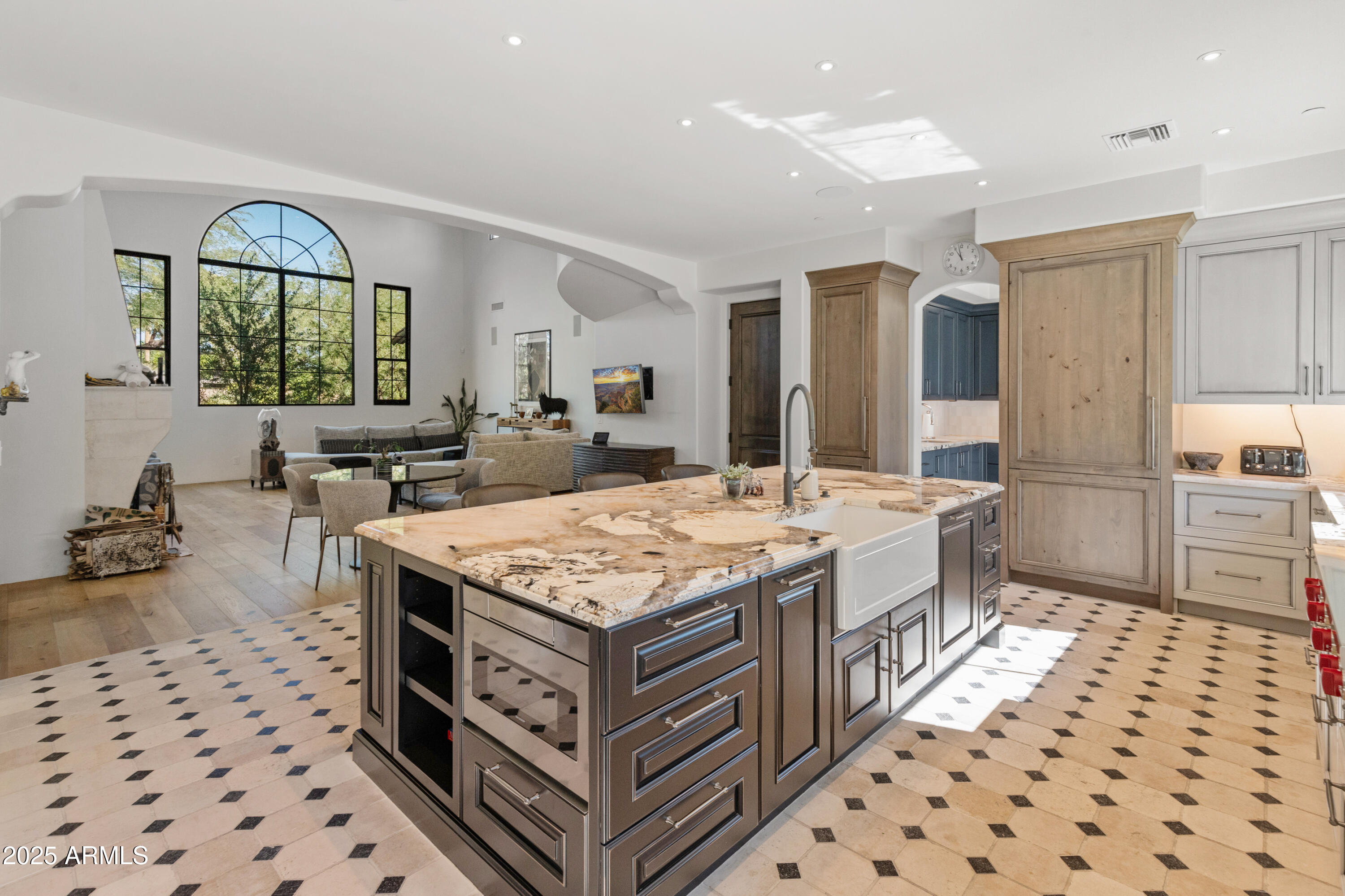 Paradise Valley, Arizona 85253, United States, 4 Bedrooms Bedrooms, ,6 BathroomsBathrooms,Residential,Active,251435