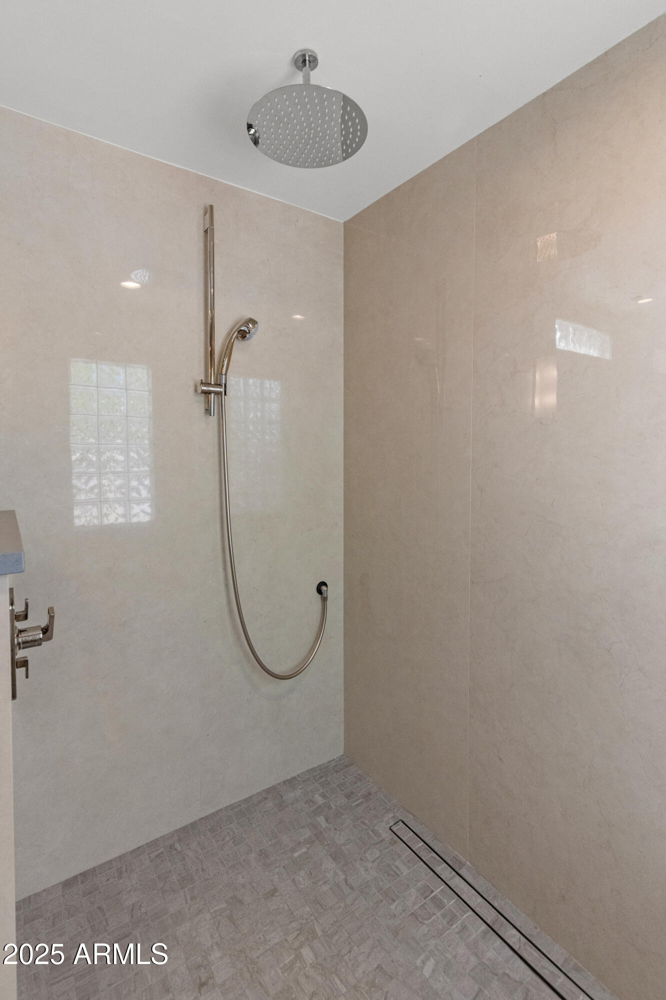 Paradise Valley, Arizona 85253, United States, 4 Bedrooms Bedrooms, ,6 BathroomsBathrooms,Residential,Active,251435