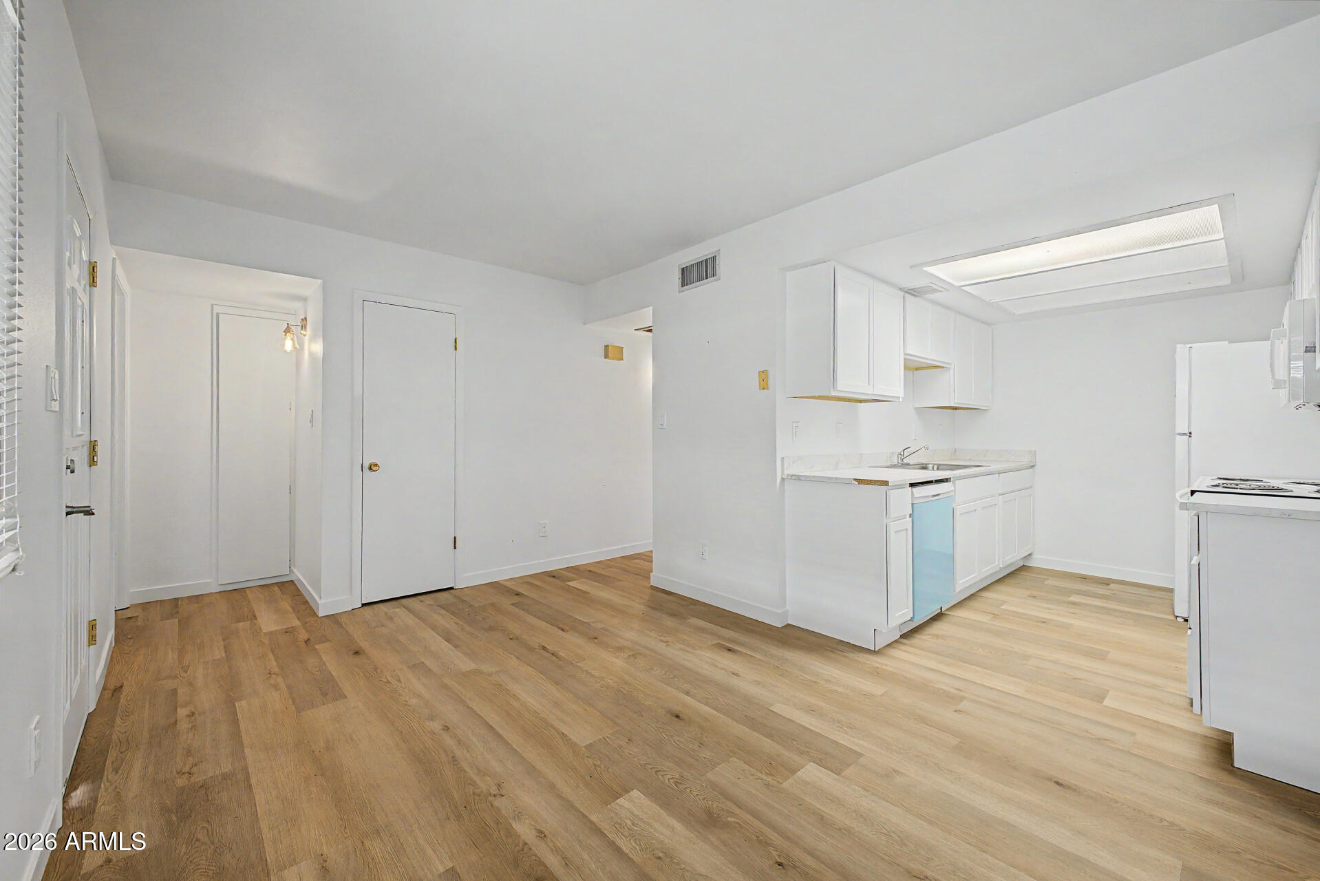 225 N STANDAGE -- 136