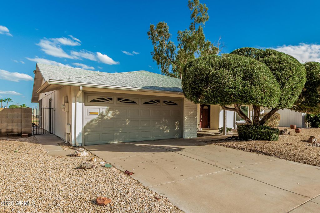 Photo of 11451 S Mohave Street, Phoenix, AZ 85044 (MLS # 6934366)