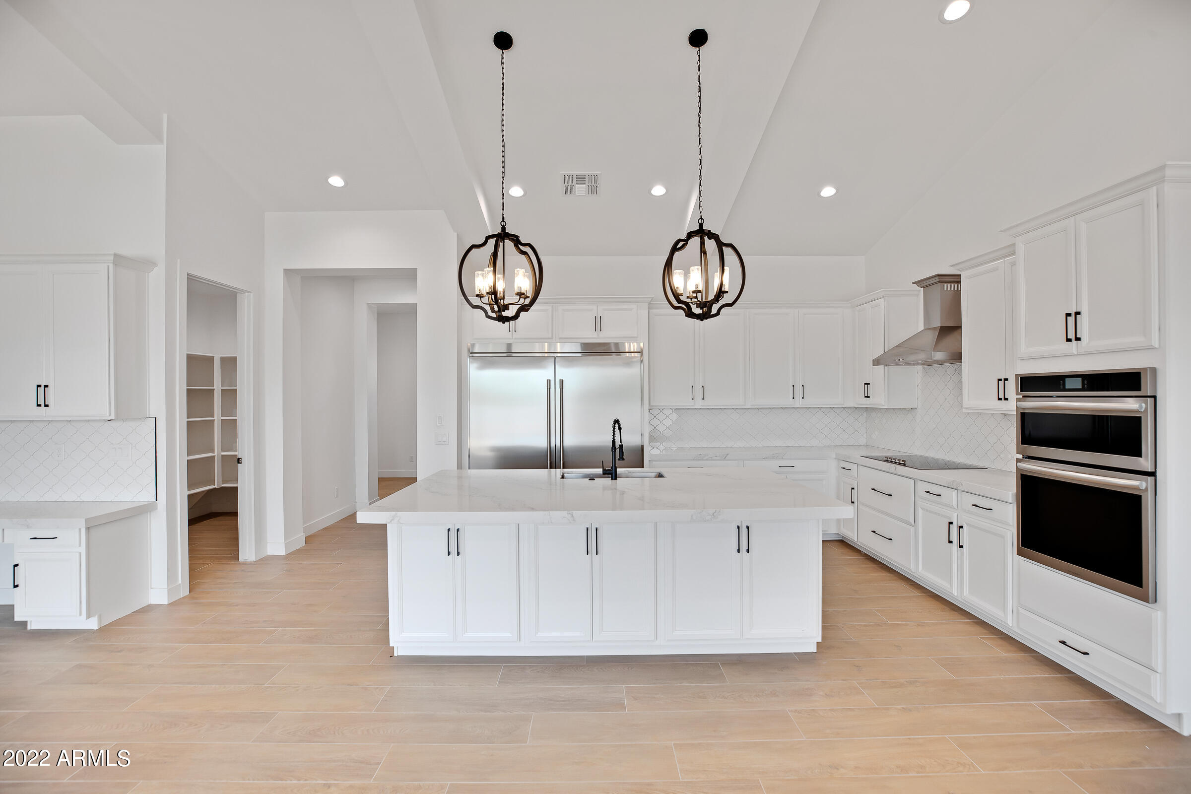 3989 E Freeman Lane