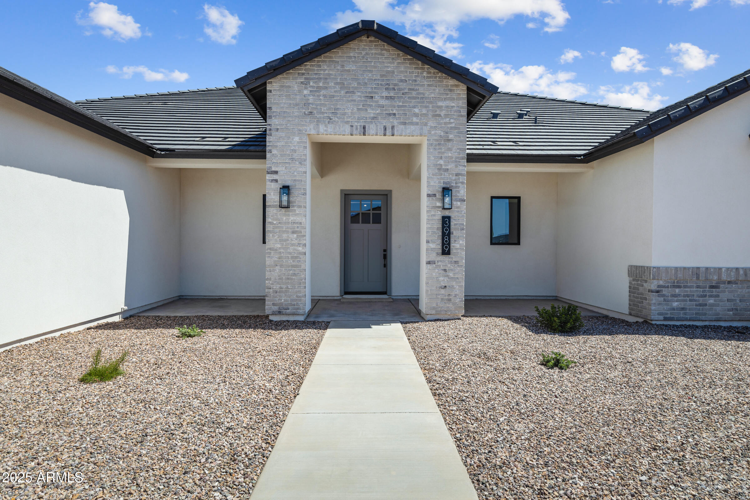 3989 E Freeman Lane