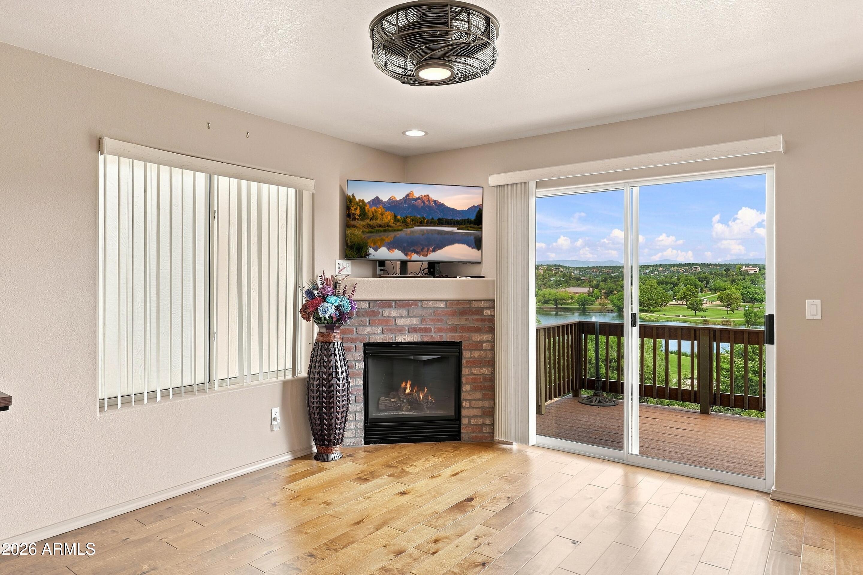 951 W Ensenada Lane