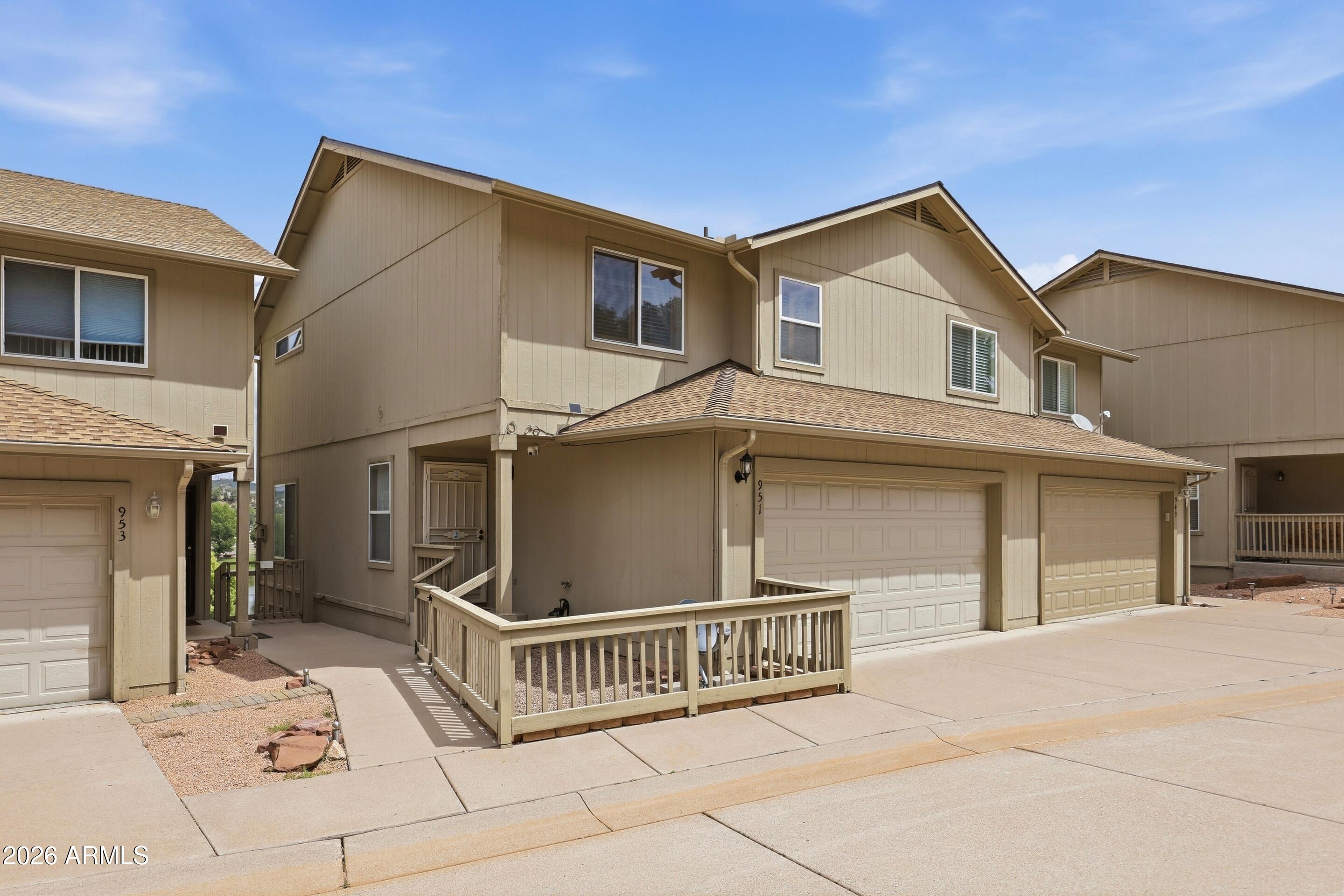951 W Ensenada Lane