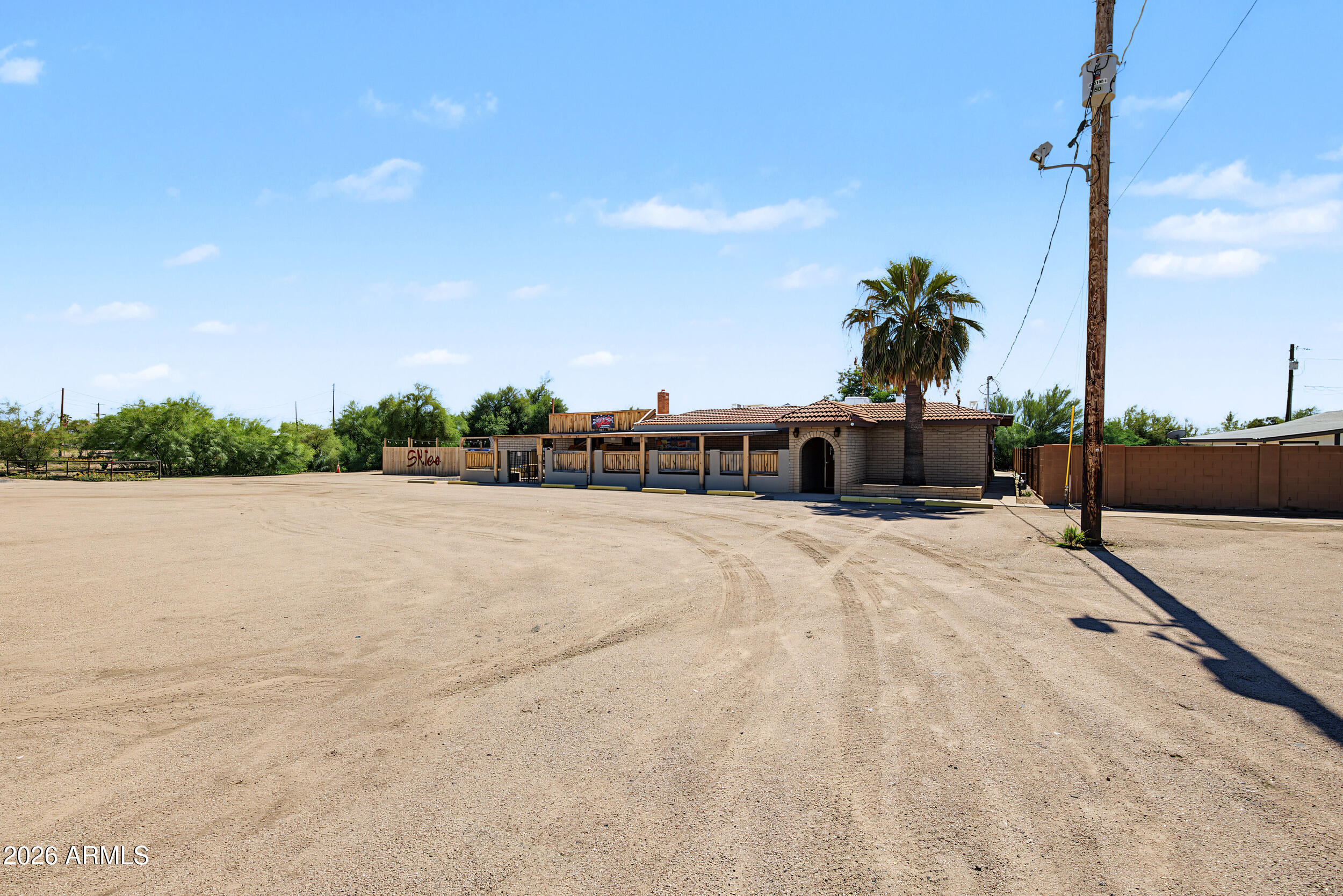 945 E SCENIC Street