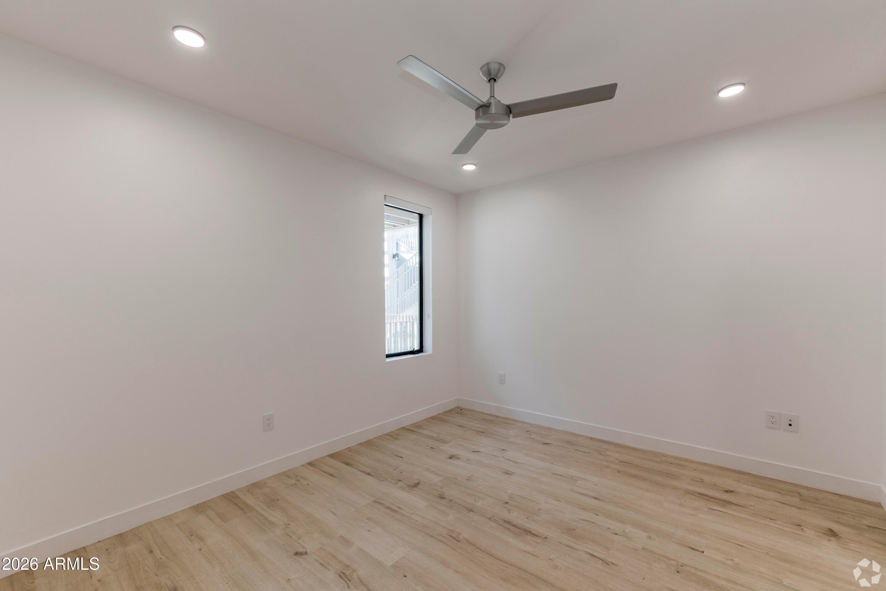 531 E Willetta Street Unit 205