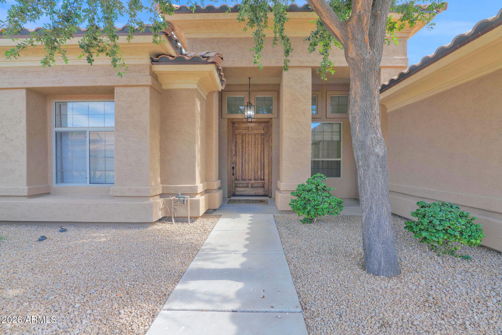 5559 E SHEENA Drive