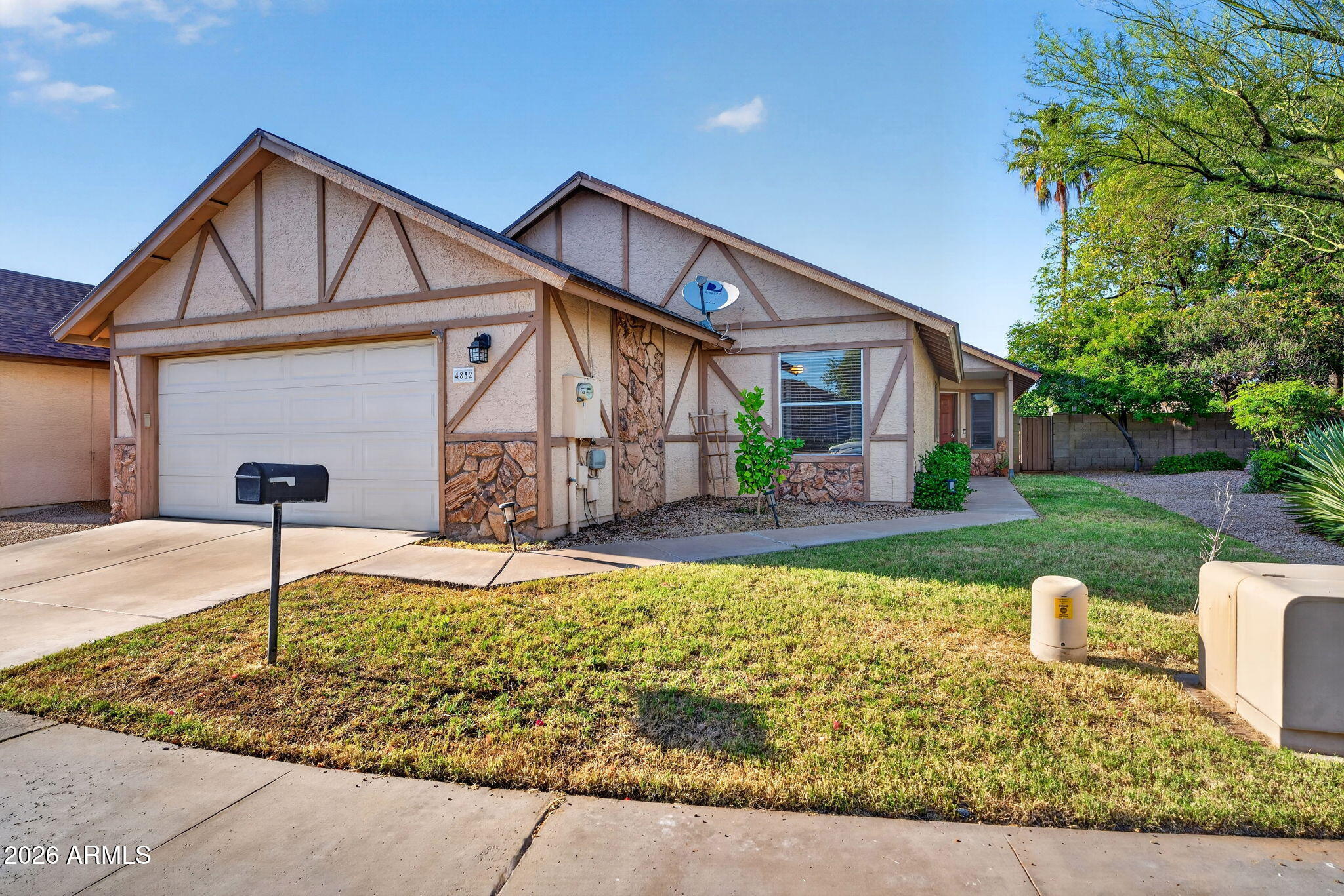 4852 E Betty Elyse Lane