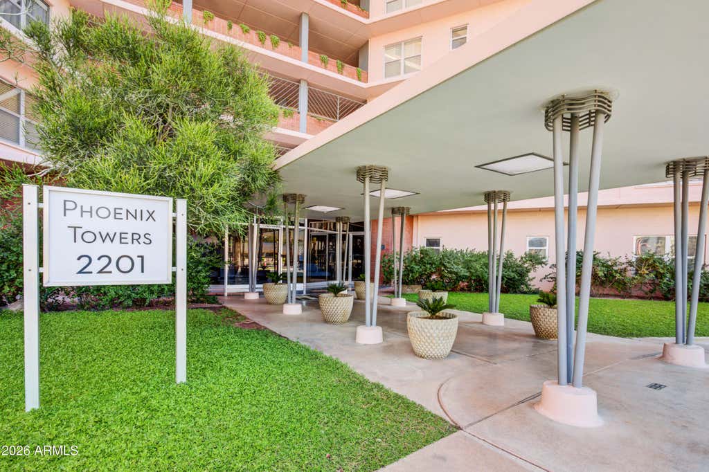 Photo of 2201 N Central Avenue #3A, Phoenix, AZ 85004 (MLS # 7055841)