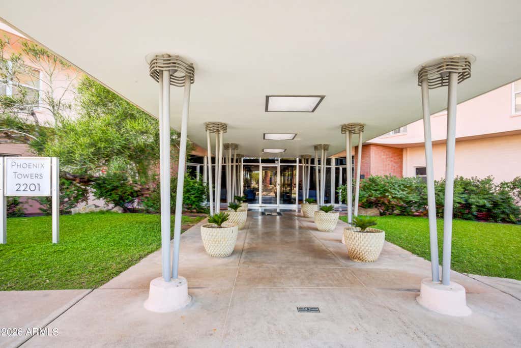 Photo of 2201 N Central Avenue #3A, Phoenix, AZ 85004 (MLS # 7055841)