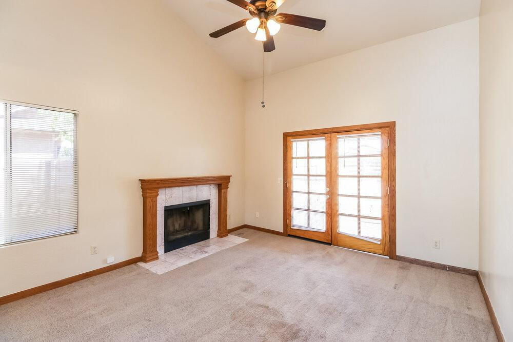 6232 W Laredo Street