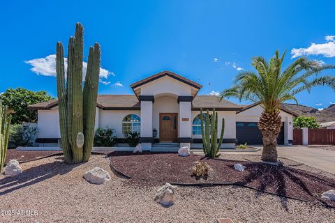 1811 E TIERRA BUENA Lane Phoenix AZ 85022