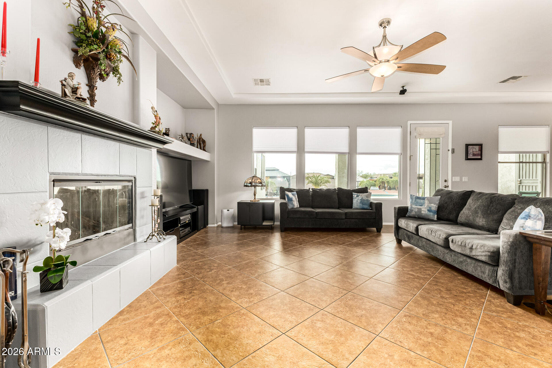 22909 W SIERRA RIDGE Way