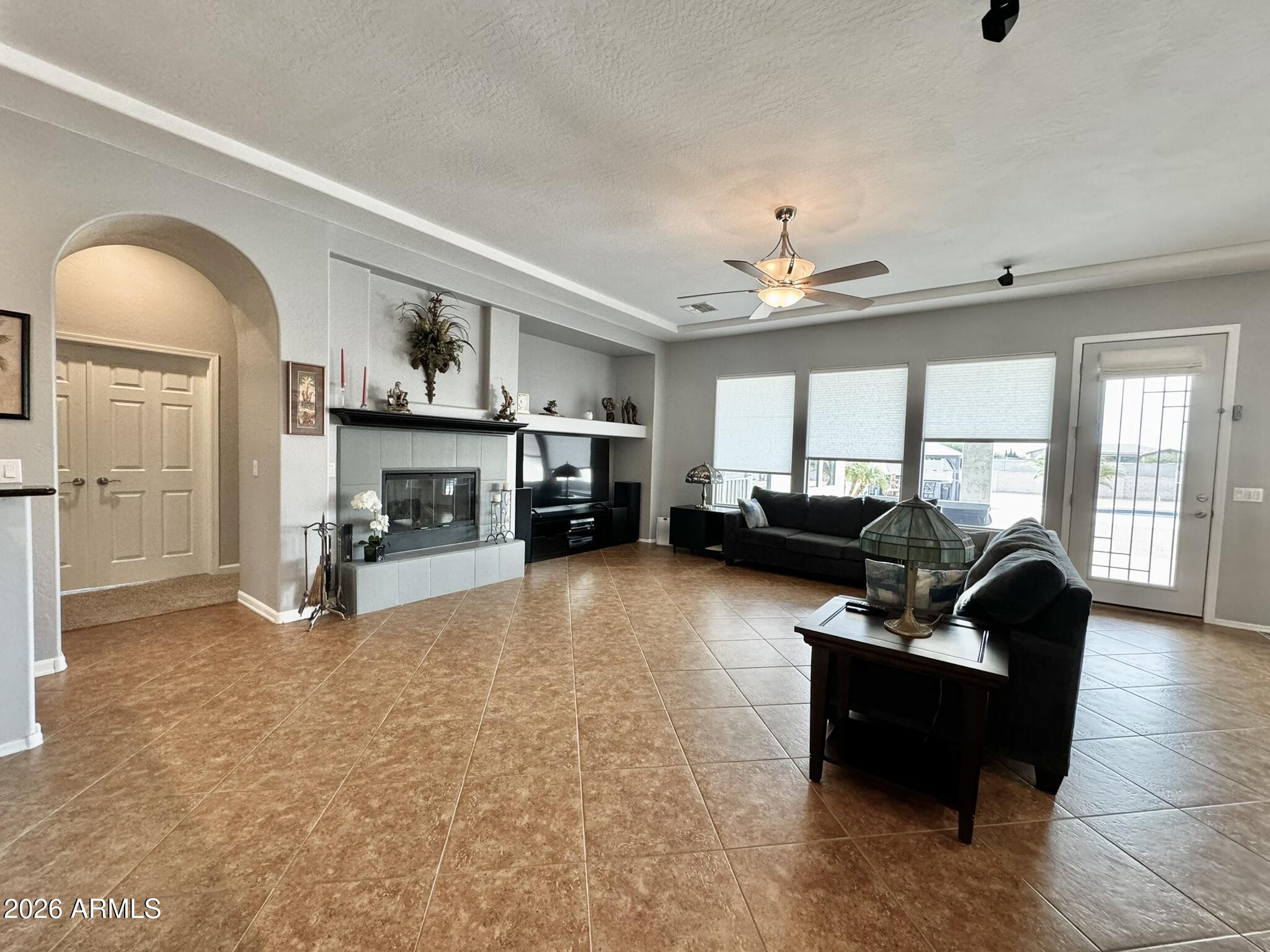 PEAK VIEW RANCH - Residential