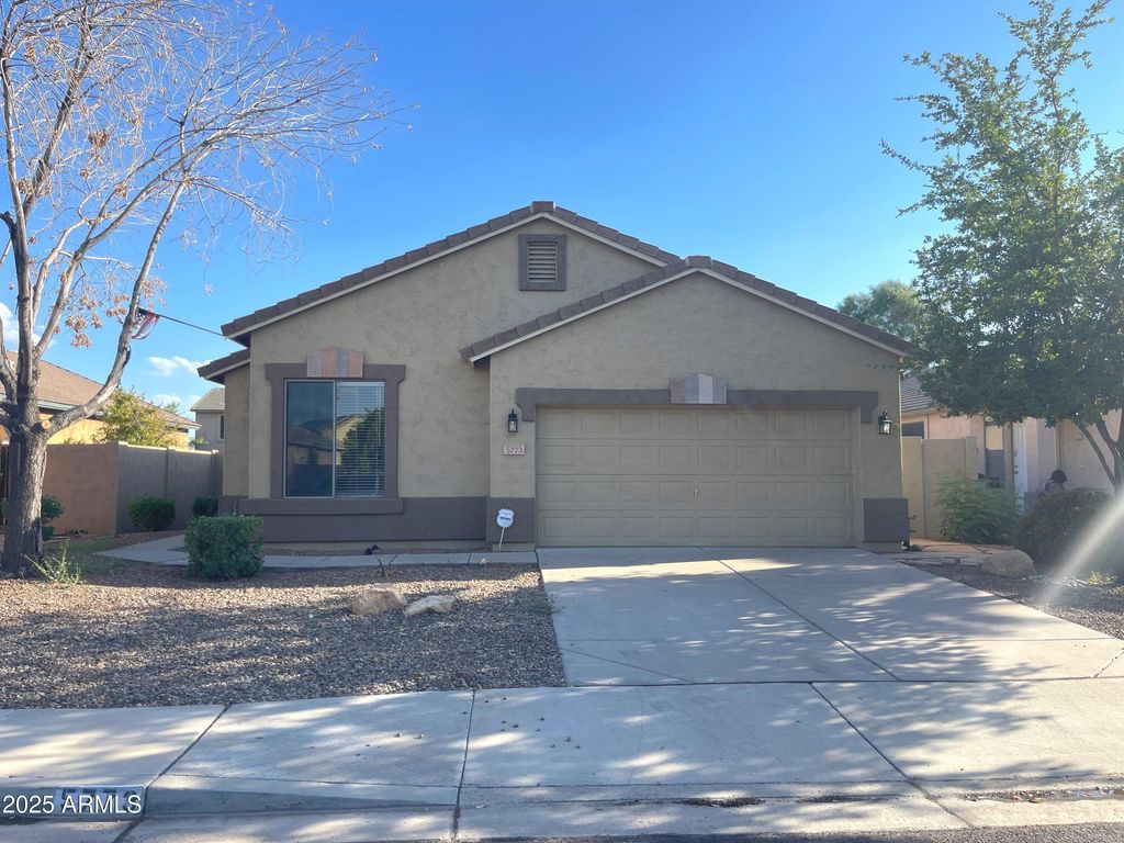 Photo of 5773 W Golden Lane, Glendale, AZ 85302 (MLS # 6927773)