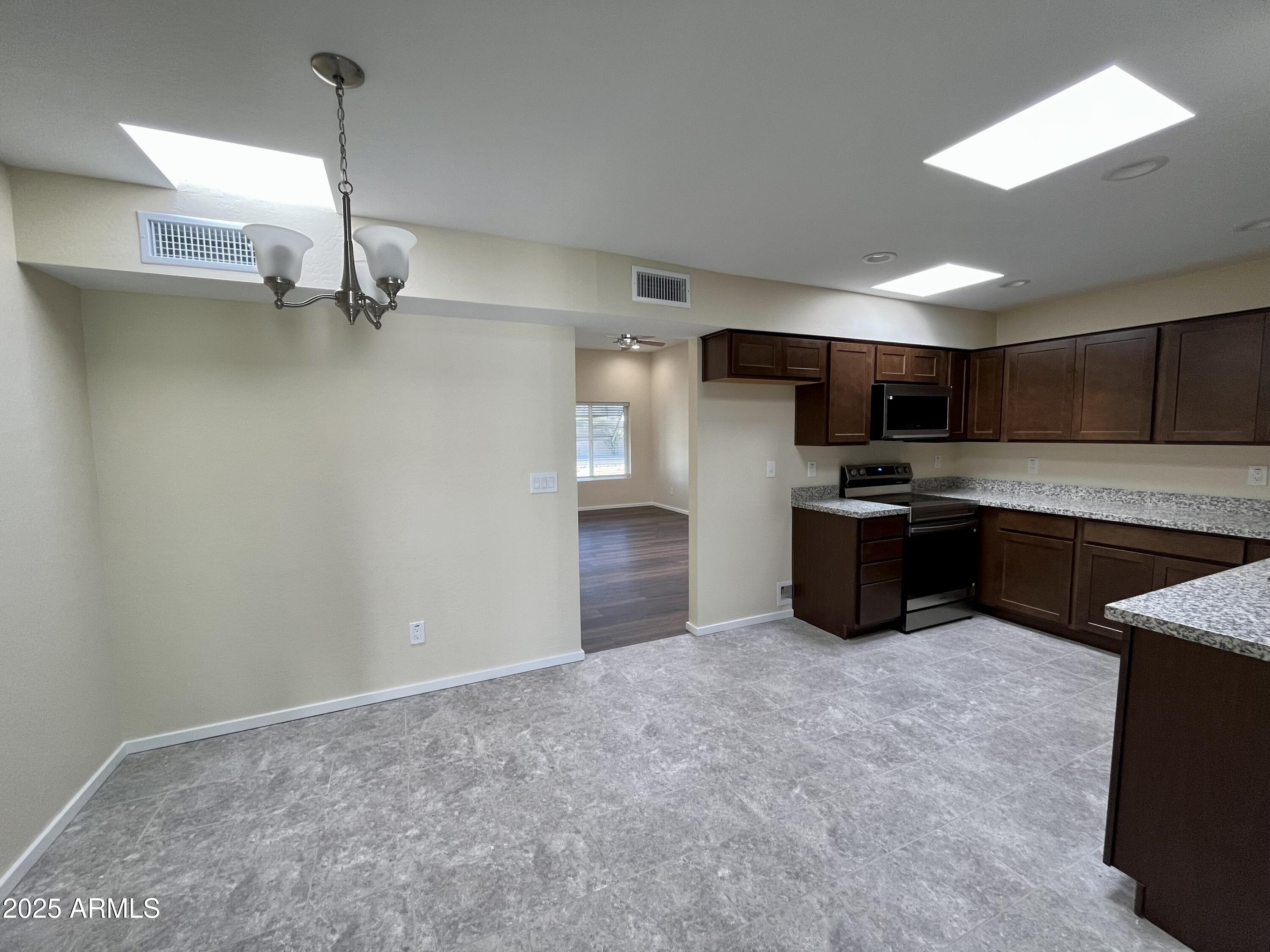 13629 N DEL WEBB Boulevard