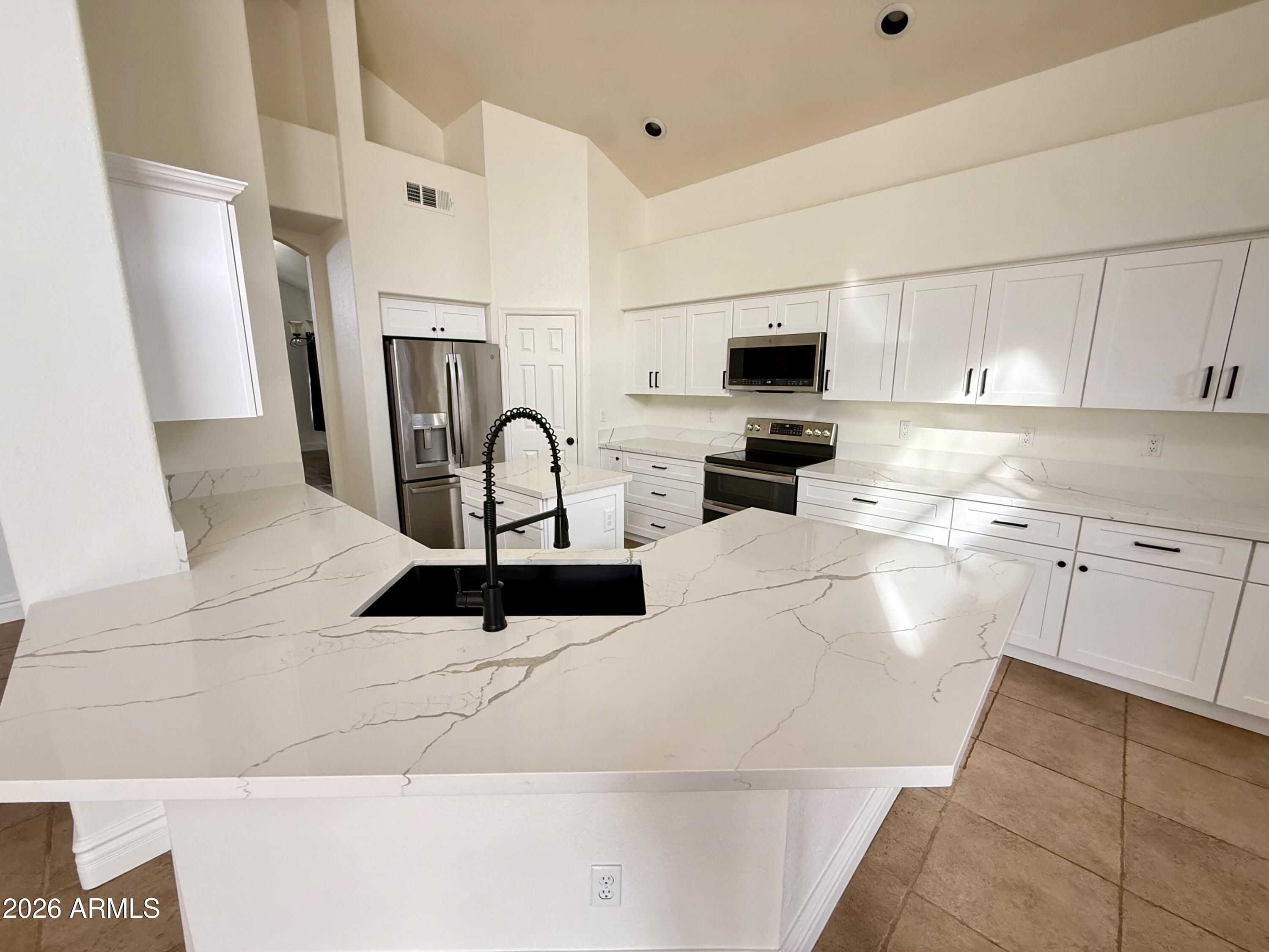 6743 E TYNDALL Circle