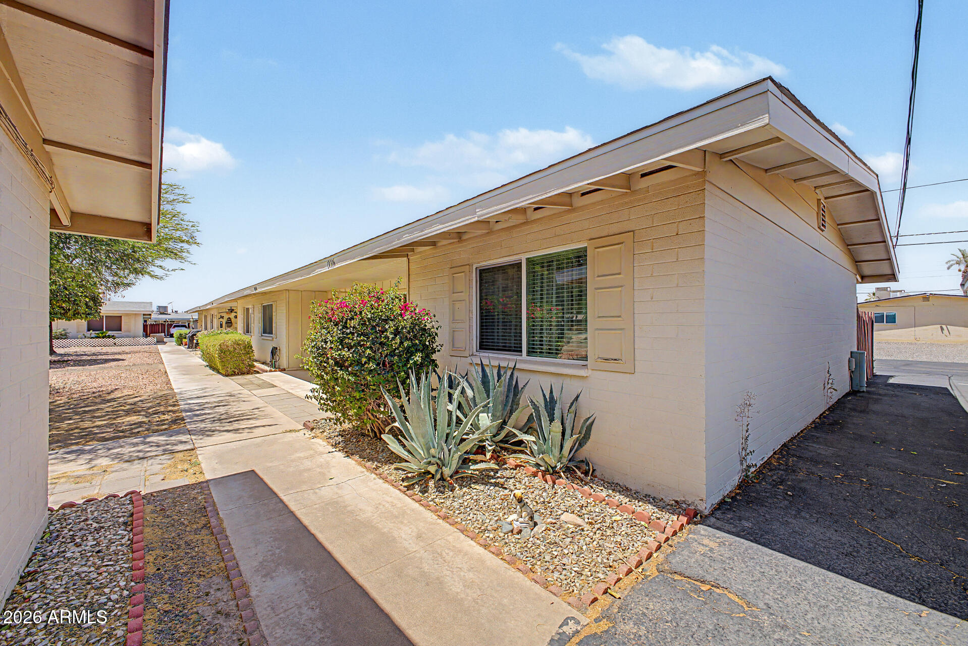 10316 W DEANNE Drive