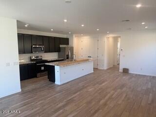 19021 W MARYLAND Avenue