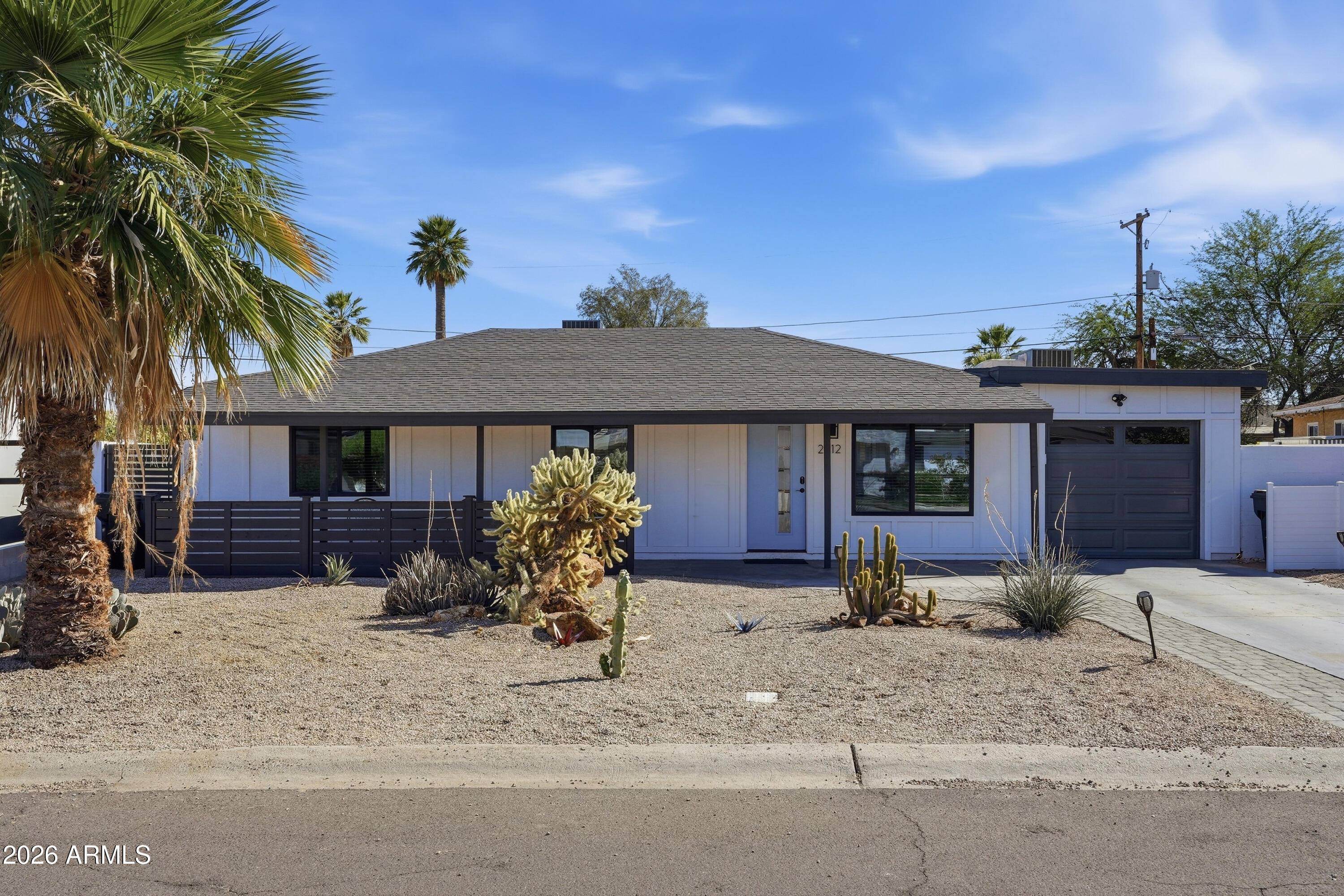 2812 N 71ST Place