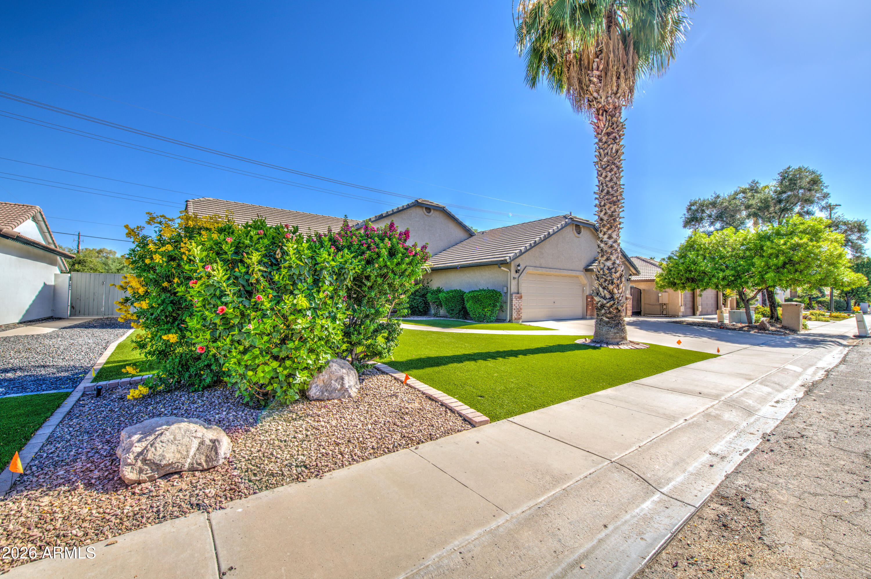 2141 E MARQUETTE Drive