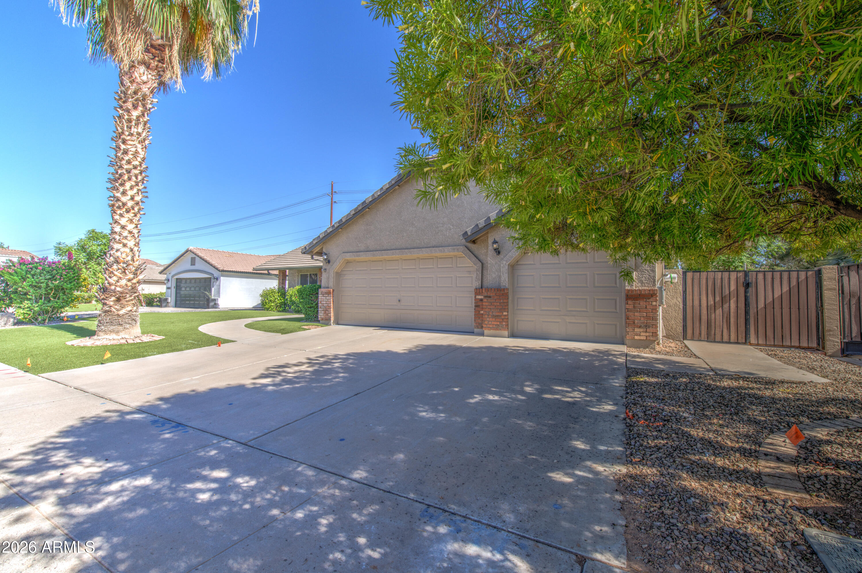 2141 E MARQUETTE Drive
