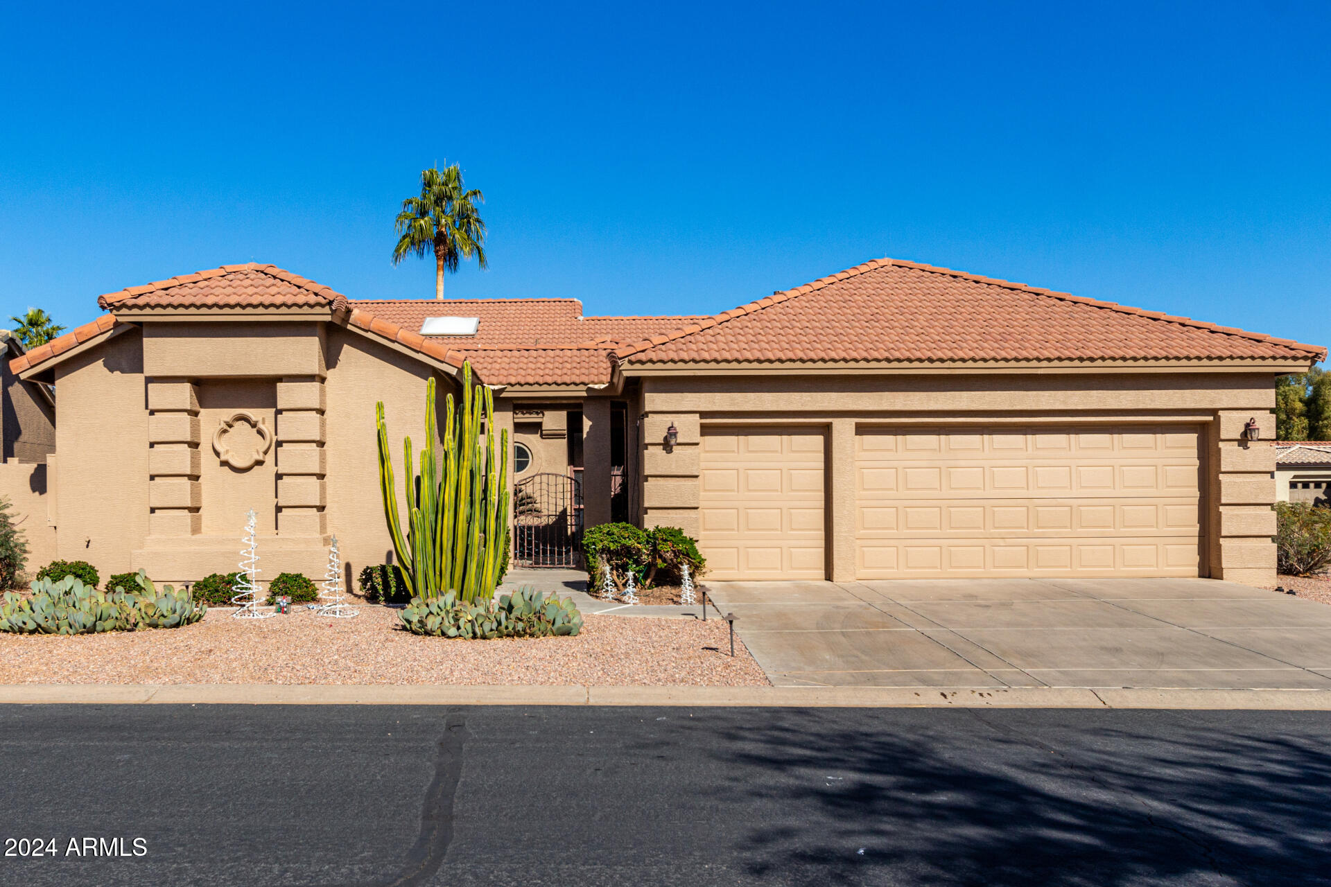 9324 E CHAMPAGNE Drive