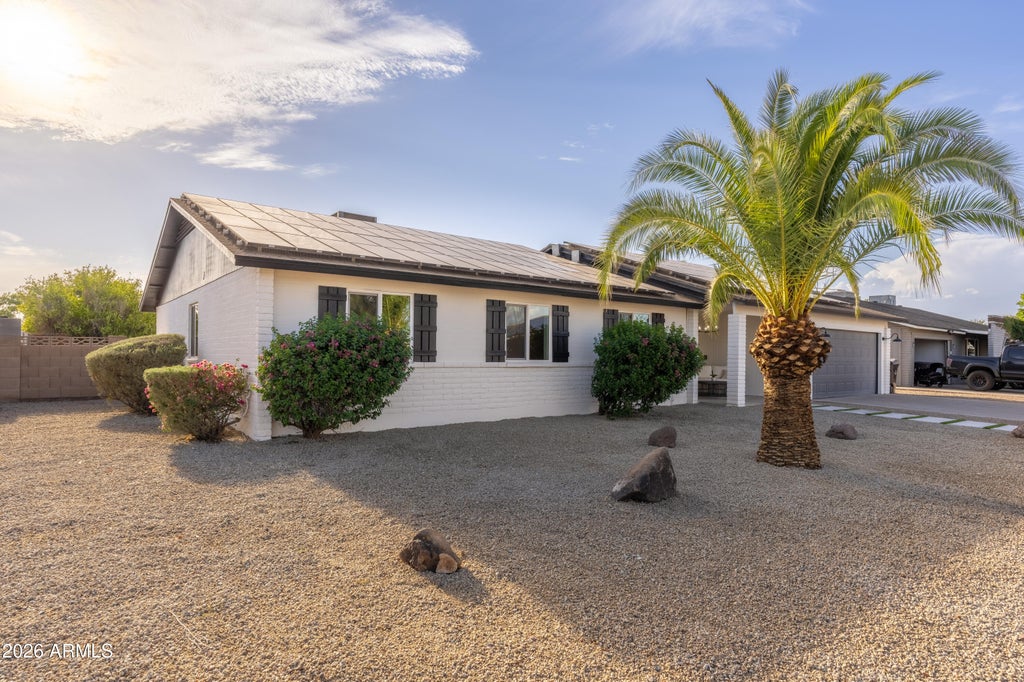 Photo of 19216 N 22nd Lane, Phoenix, AZ 85027 (MLS # 7072356)