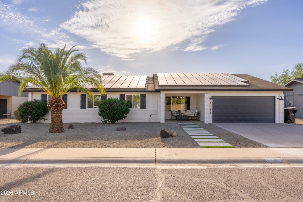 Photo of 19216 N 22nd Lane, Phoenix, AZ 85027 (MLS # 7072356)