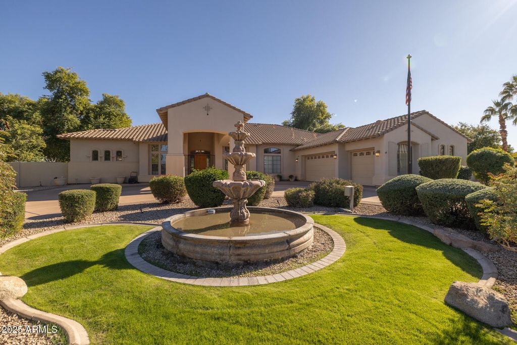 Photo of 377 E Clifton Court, Gilbert, AZ 85295 (MLS # 7018391)