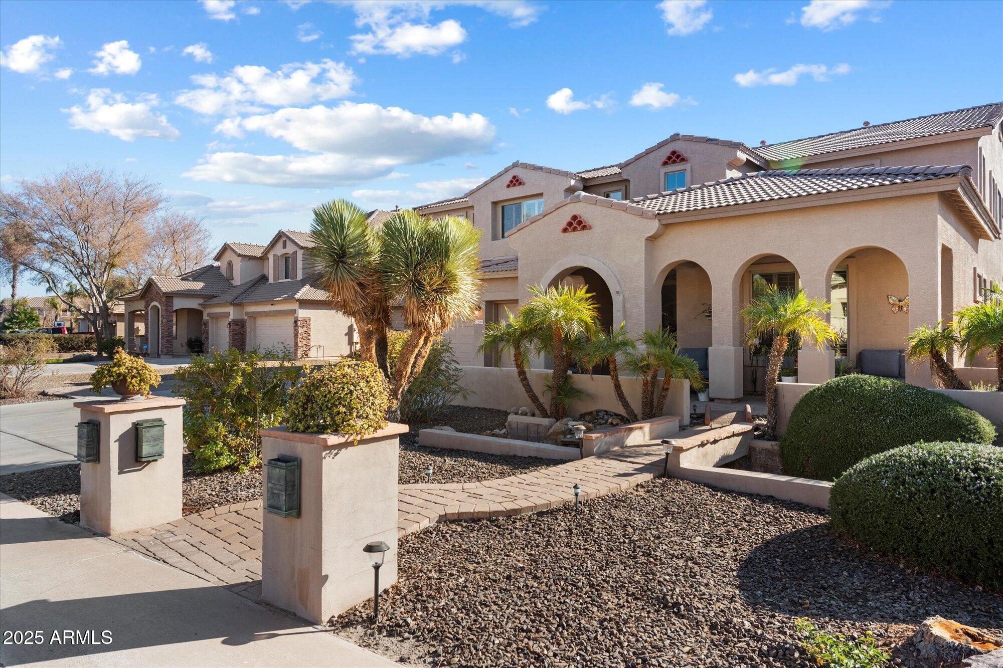 2769 E CEDAR Place