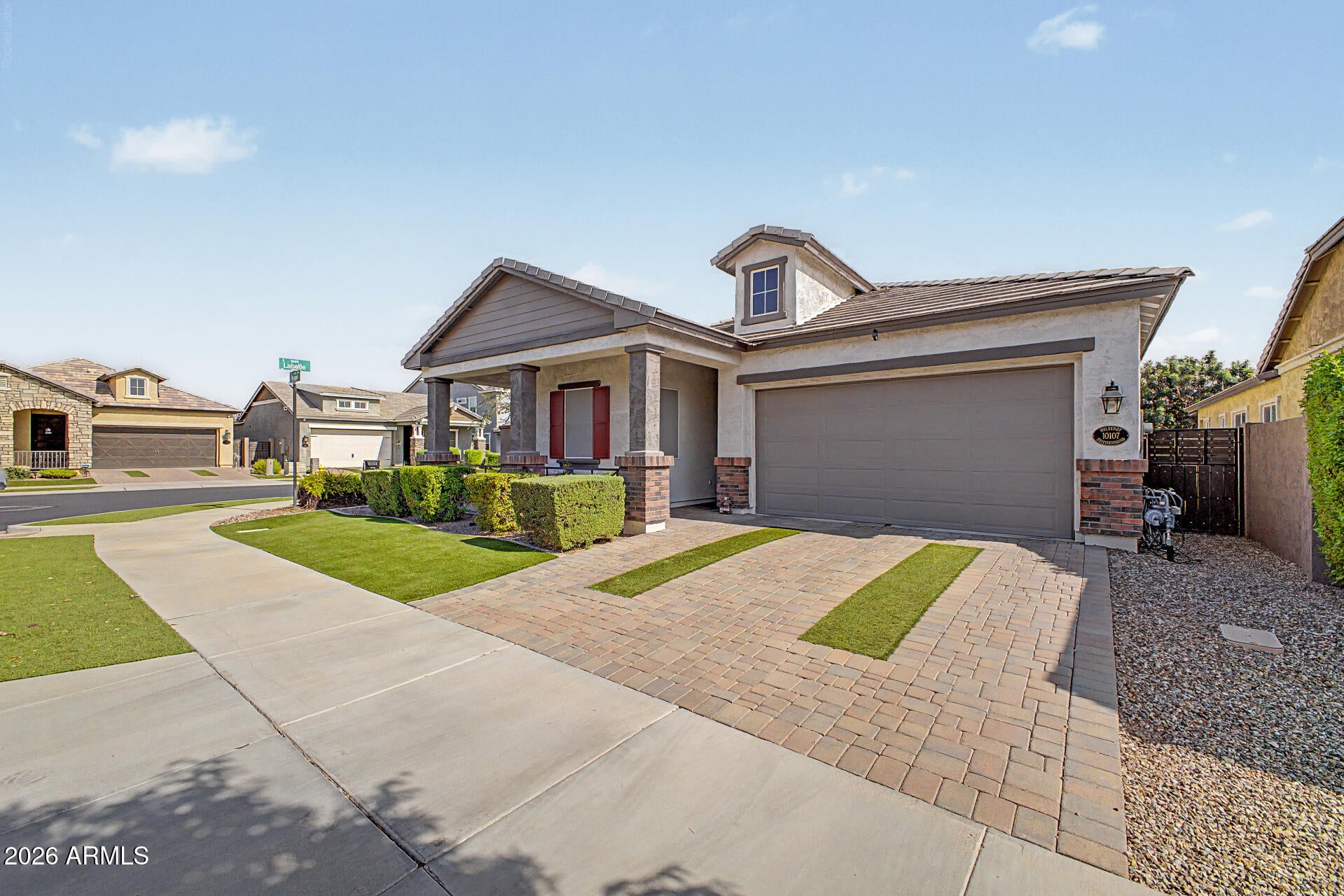 10107 E NOPAL Avenue