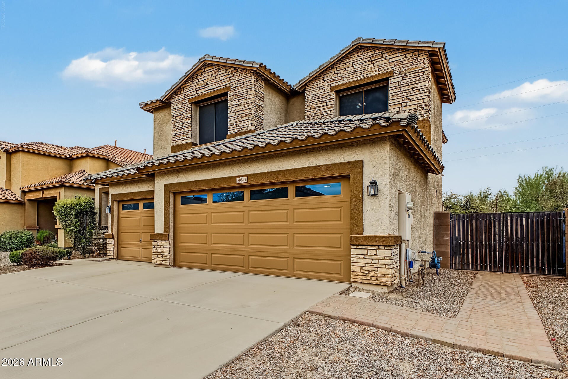 4613 W Donner Drive