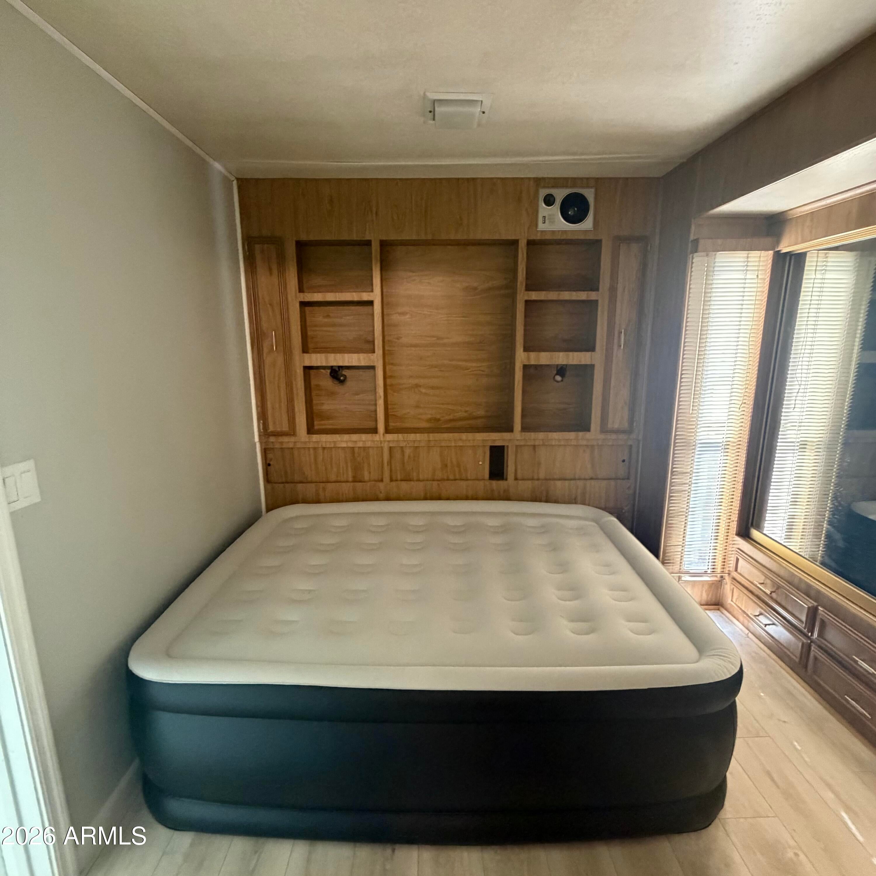 305 S VAL VISTA Drive 325