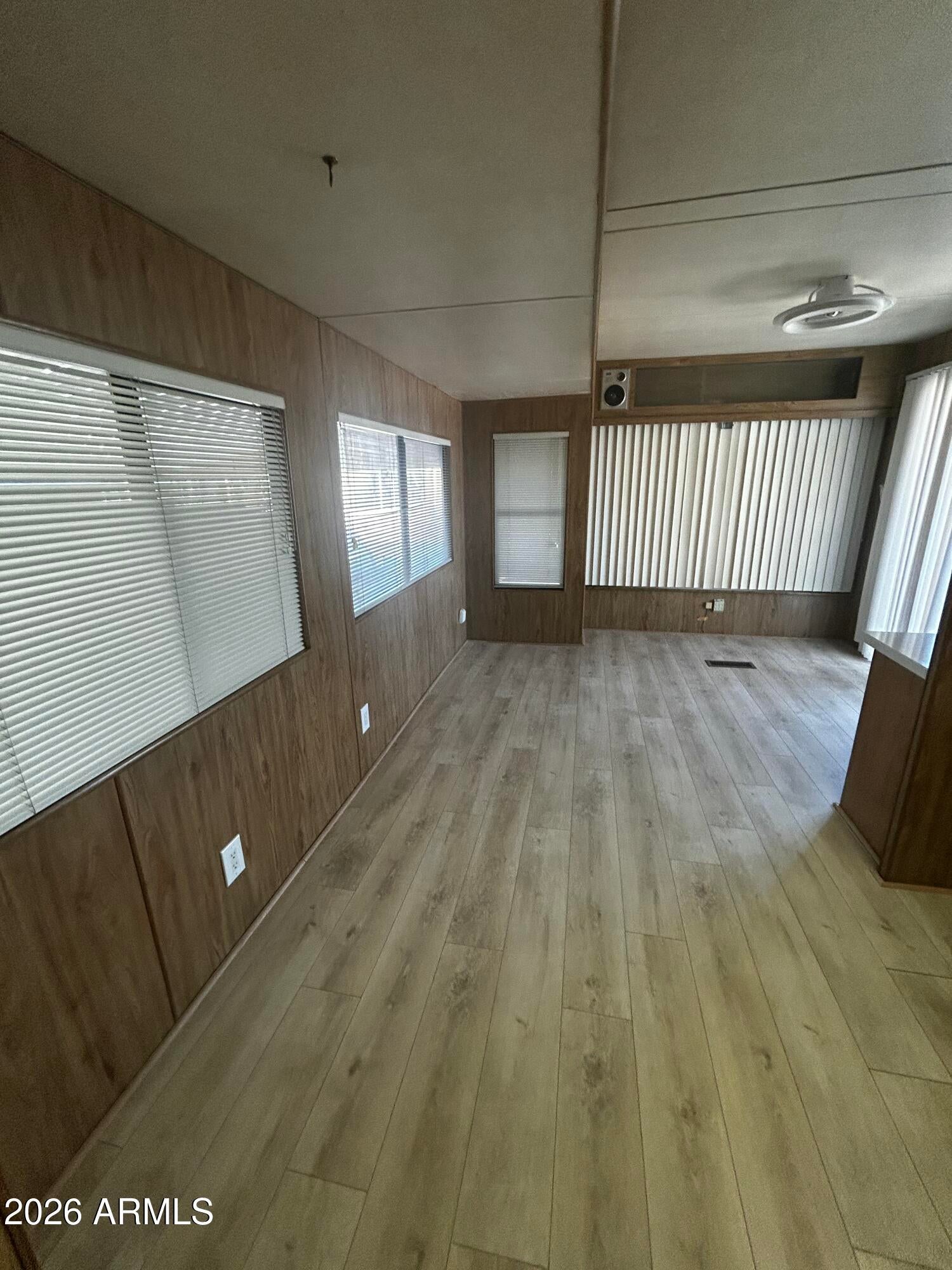 305 S VAL VISTA Drive 325